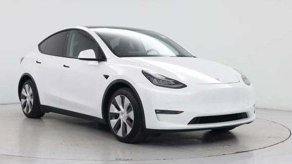 TESLA MODEL Y 2021 5YJYGAEE8MF142483 image